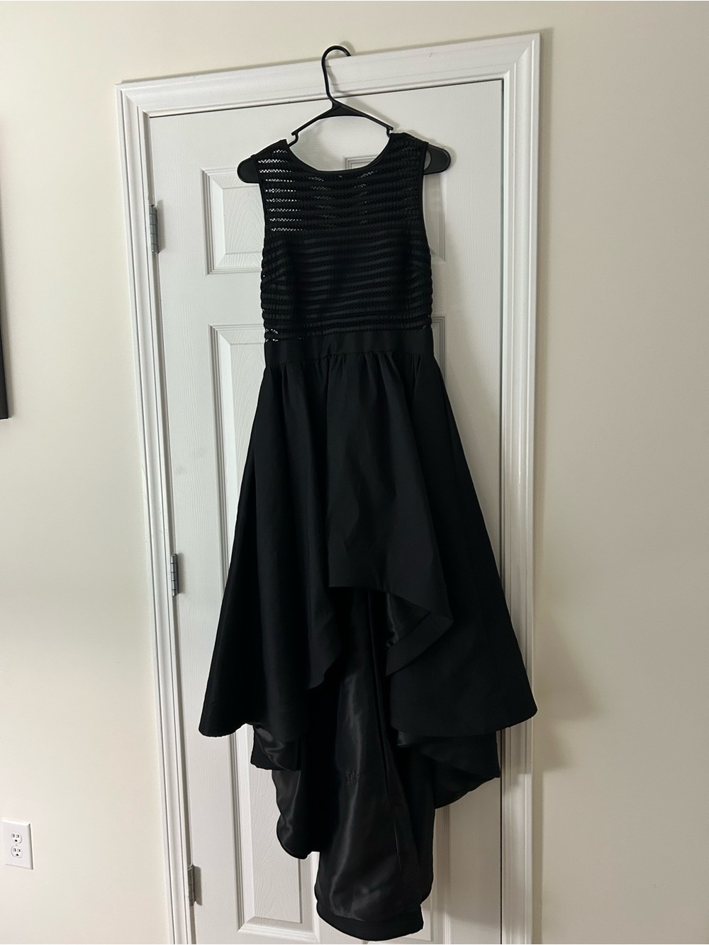 Betsy & Adam Black Sleeveless Asymmetrical High-Low Dress